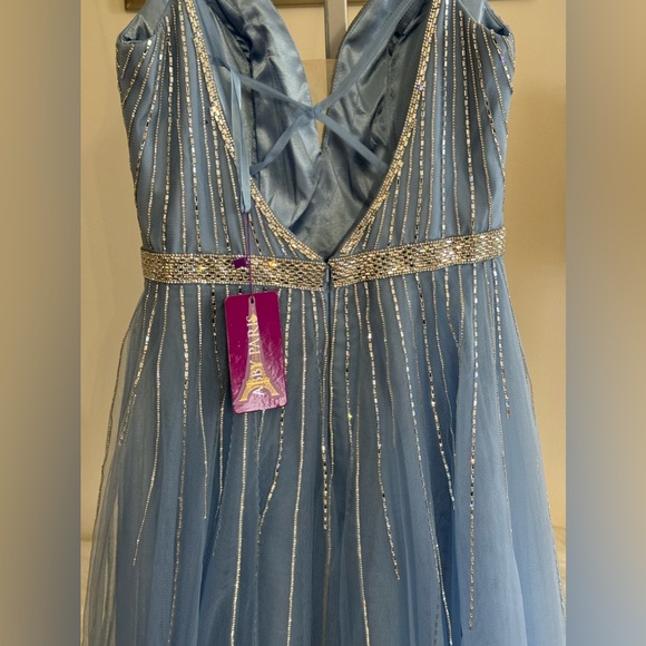 NWT Abby Paris Formal Gown Dress Weddings, Pageants, Proms, Formal Occasions 4 - Picture 5 of 5